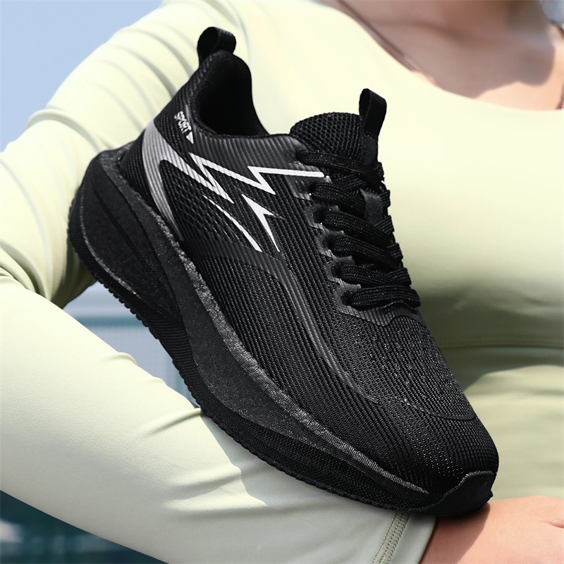 マラソン用メンズランニングシューズ、カーボンボード入りスポー - Breathable Mesh Athletic Shoes のレビューと価格