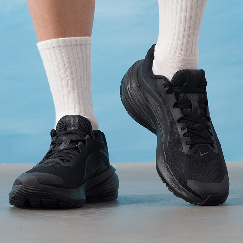 ナイキ メンズシューズ オリジナル 軽量 通気性 フィットネ - Lightweight Road Running Shoes のレビューと価格